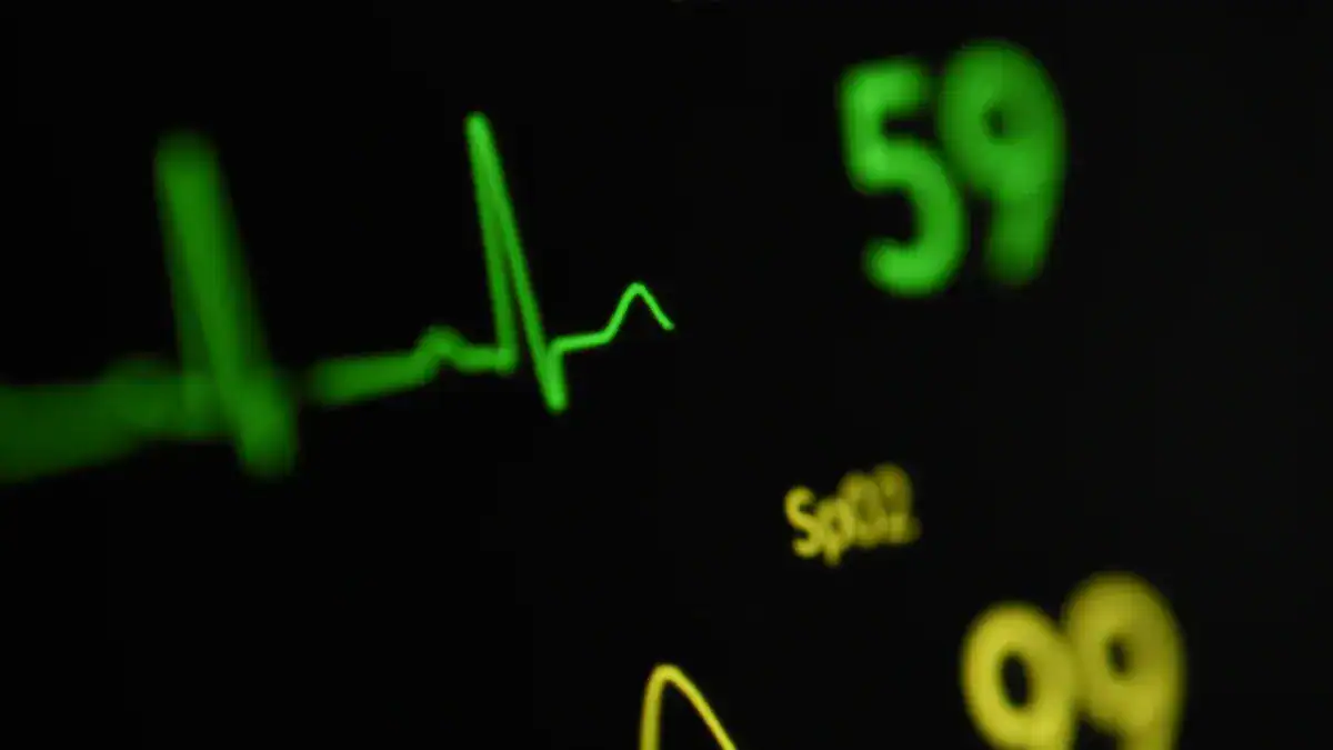 Resting Heart Rate Chart By Age: Optimal Zone Explained