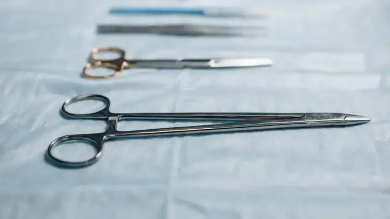 How To Get Rid Of Sebaceous Cyst: 9 Easy Solutions