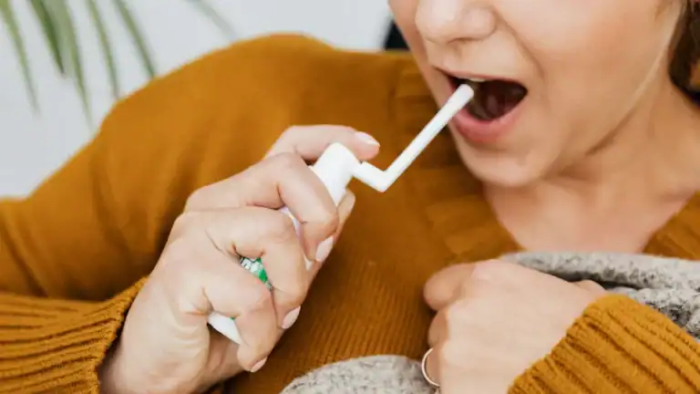 Why Does My Throat Tickle And I Can'
async