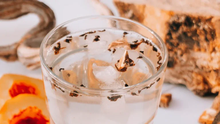 Clove Water for Drinking: Simple Recipe & Benefits