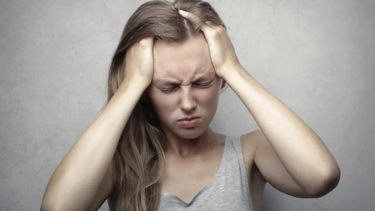 Brain Crackling: Causes, Diagnosis, and When to Worry