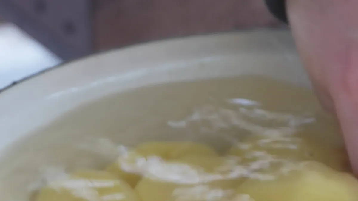 How to Boil Potatoes Perfectly: A Step-by-Step Guide